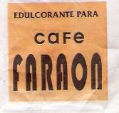 Sobres de edulcorantes de la marca de café argentina FARAÓN.