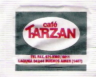Sobres de edulcorantes de la marca de café argentina TARZAN.