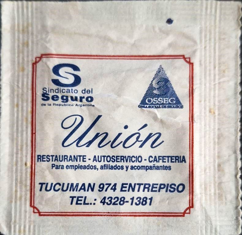 Sobres de edulcorantes de locales de hostelería de Argentina.