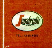 Sobres de edulcorantes de la marca de café argentina SEGAFREDO.