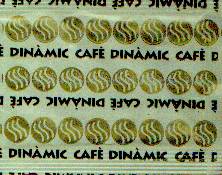 Sobres de edulcorantes de la marca de café DINAMIC.
