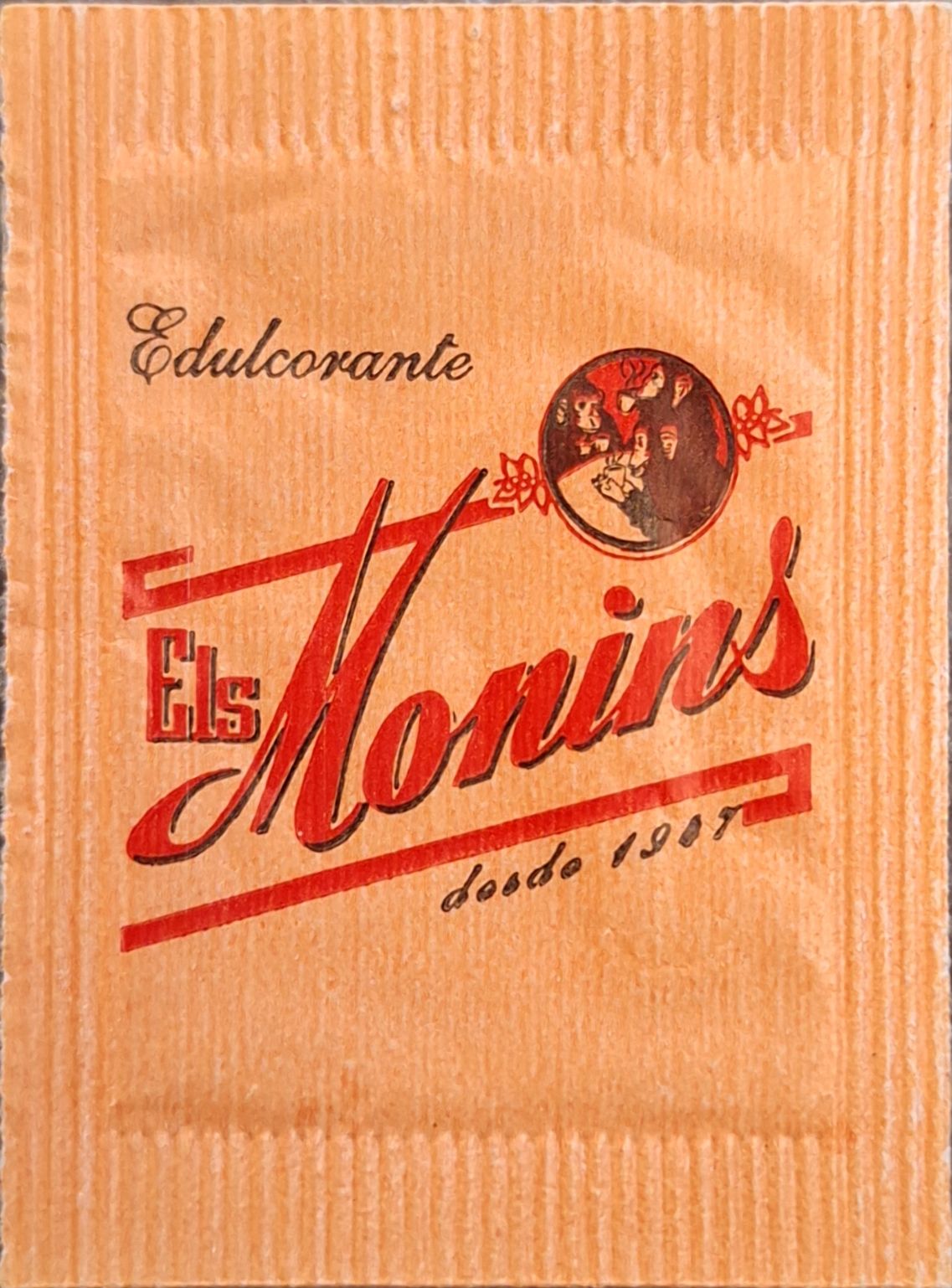 Sobres de edulcorantes de la marca de café ELS MONINS.