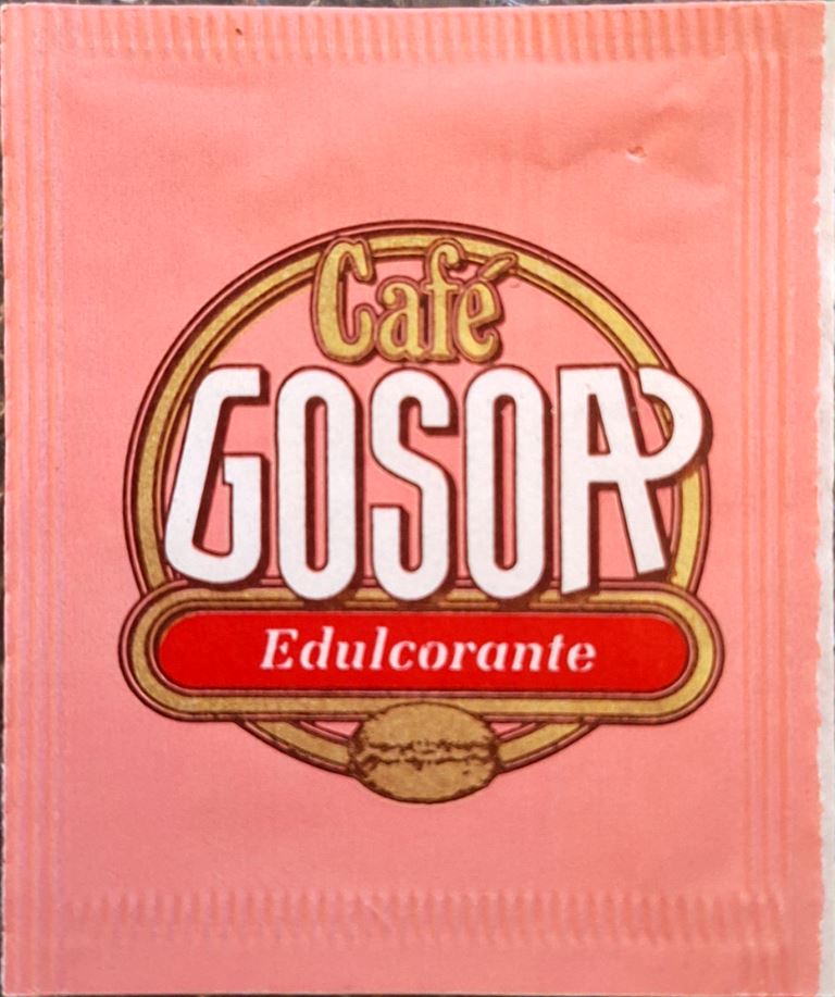 Sobres de edulcorantes de la marca de café GOSOA.