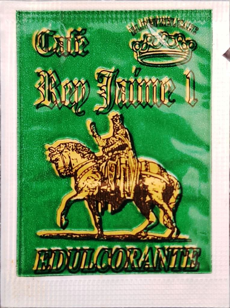 Sobres de edulcorantes de la marca de café REY JAIME I.