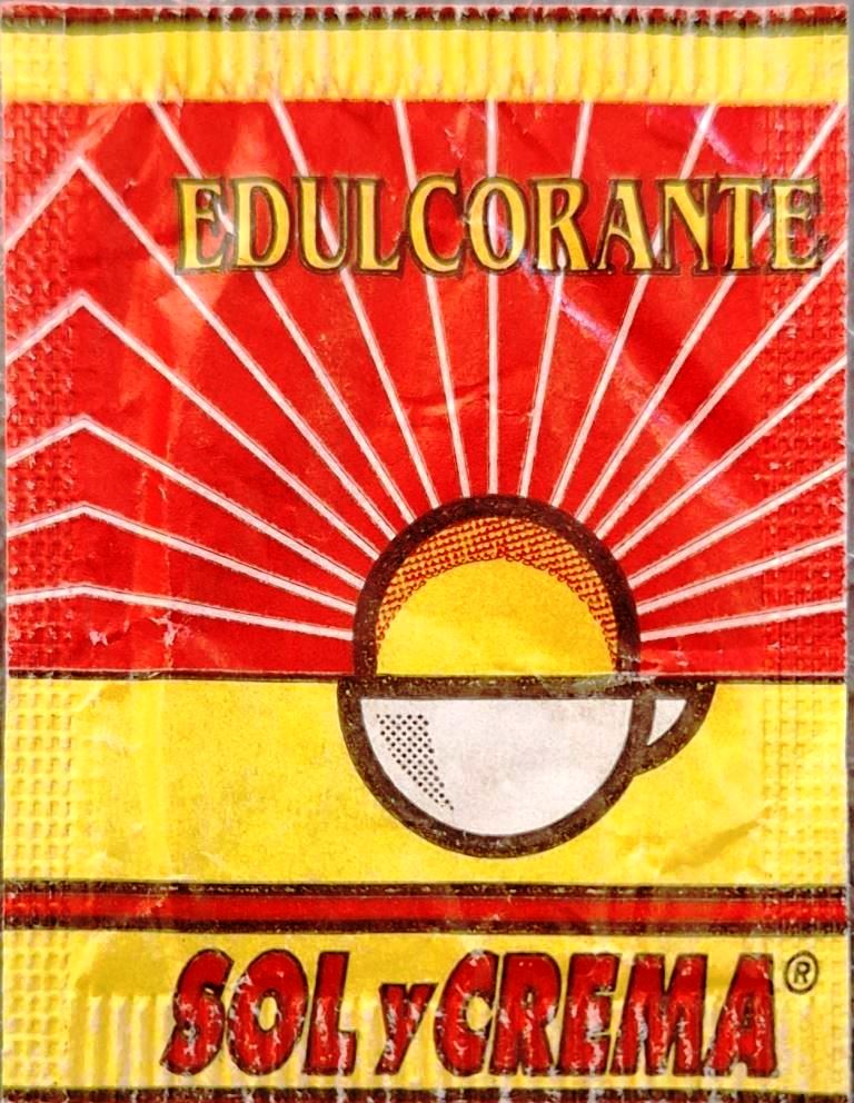 Sobres de edulcorantes de la marca de café SOL Y CREMA