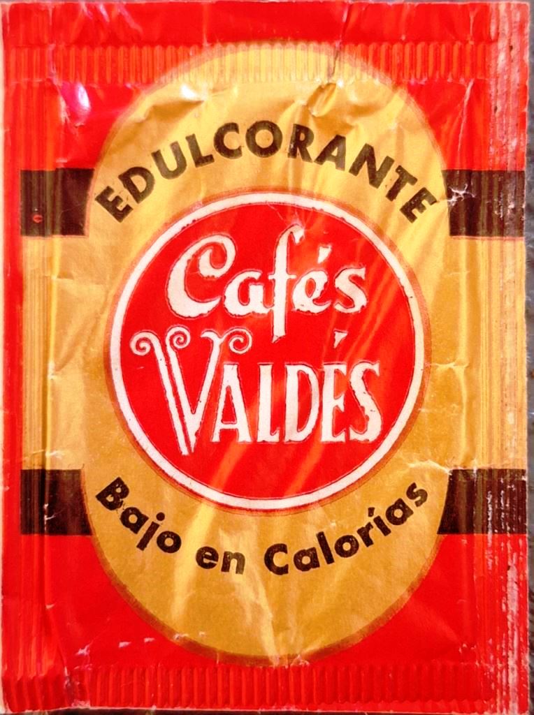 Sobres de edulcorantes de la marca de café VALDÉS