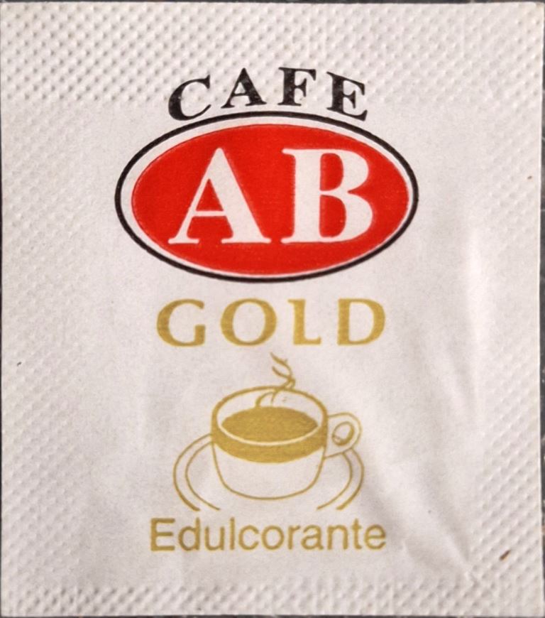 Sobres de edulcorantes de la marca de café AB.