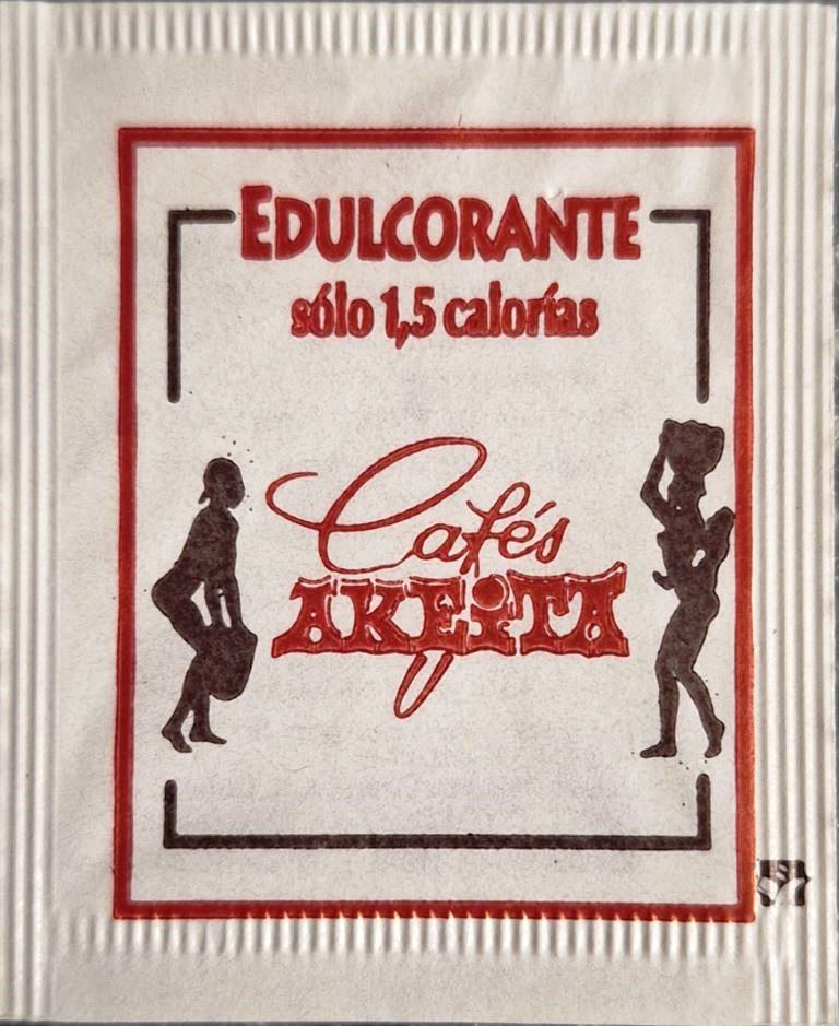 Sobres de edulcorantes de la marca de café AKEITA.