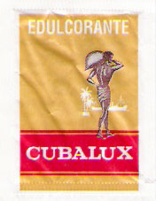 Sobres de edulcorantes de la marca de café CUBALUX.
