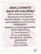Sobres de edulcorantes de la marca de café CUBALUX.