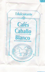 Sobres de edulcorantes de la marca de café CABALLO BLANCO.