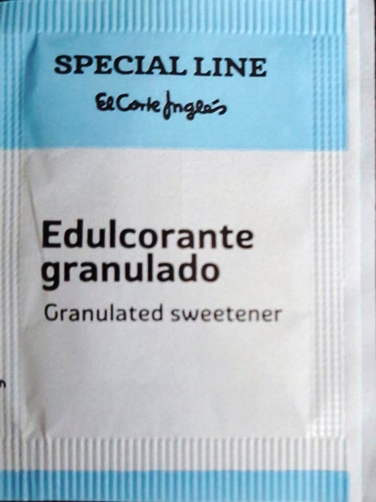 Sobres de edulcorantes de la marca de edulcorante SPECIAL LINE.