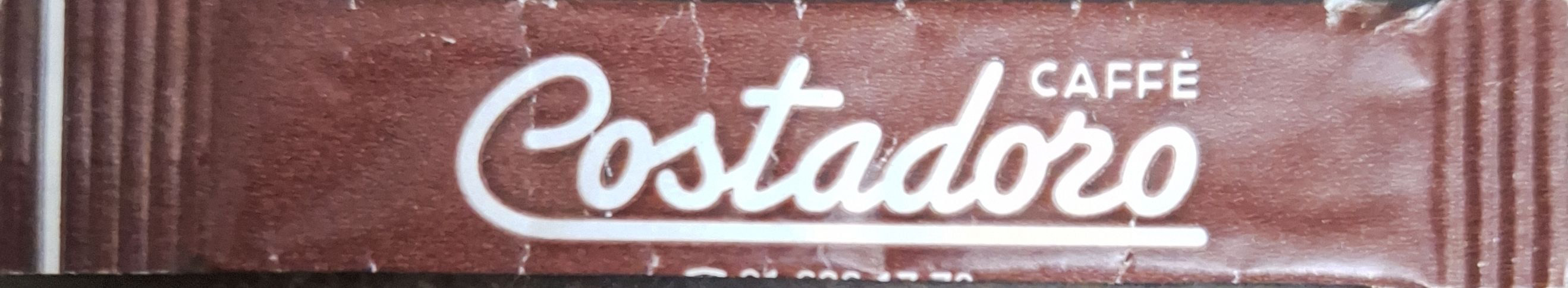 Sobres de edulcorantes de la marca de café COSTADORO.