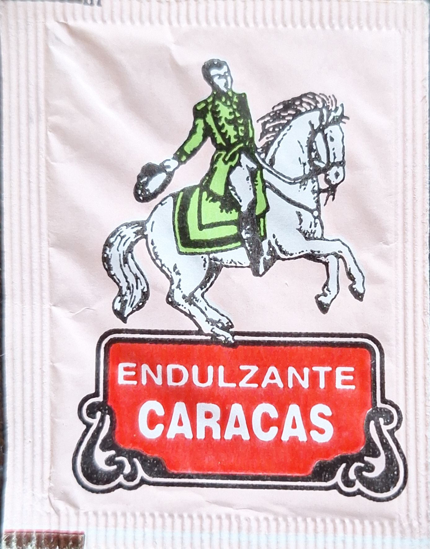 Sobres de edulcorantes de la marca de café CARACAS.