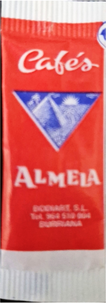 Sobres de edulcorantes de la marca de café ALMEIA.