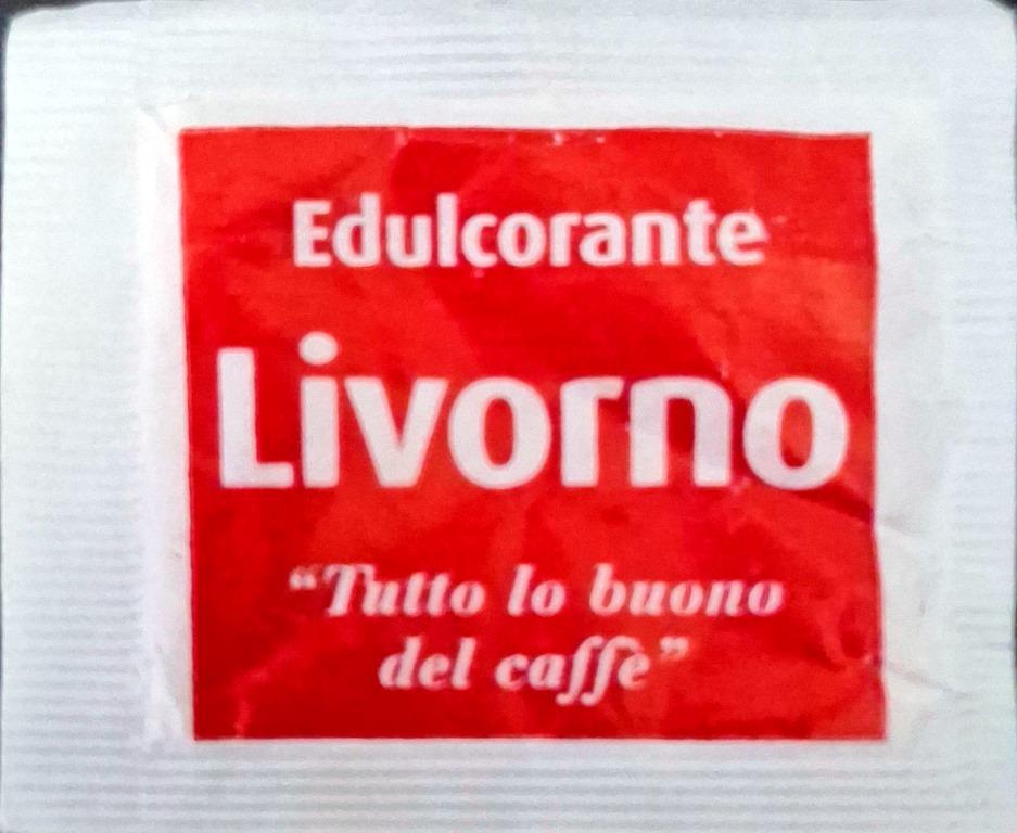 Sobres de edulcorantes de la marca de café LIVORNO.