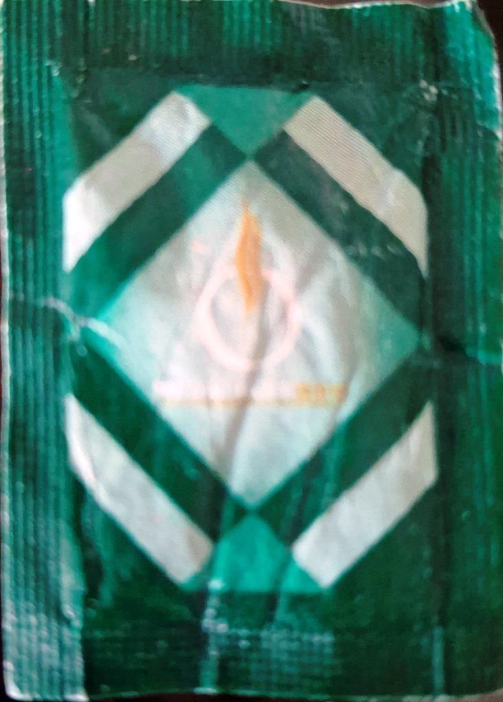 Sobres de edulcorantes de la marca de café MEDALLA DE ORO.