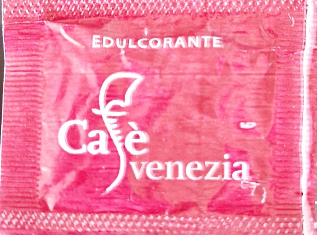 Sobres de edulcorantes de la marca de café VENEZIA