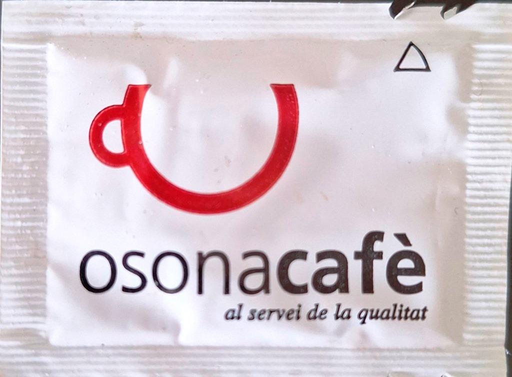Sobres de edulcorantes de la marca de café OSONACAFÉ.