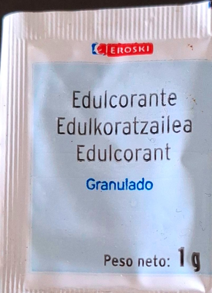 Sobres de edulcorantes de la marca de edulcorante EROSKI