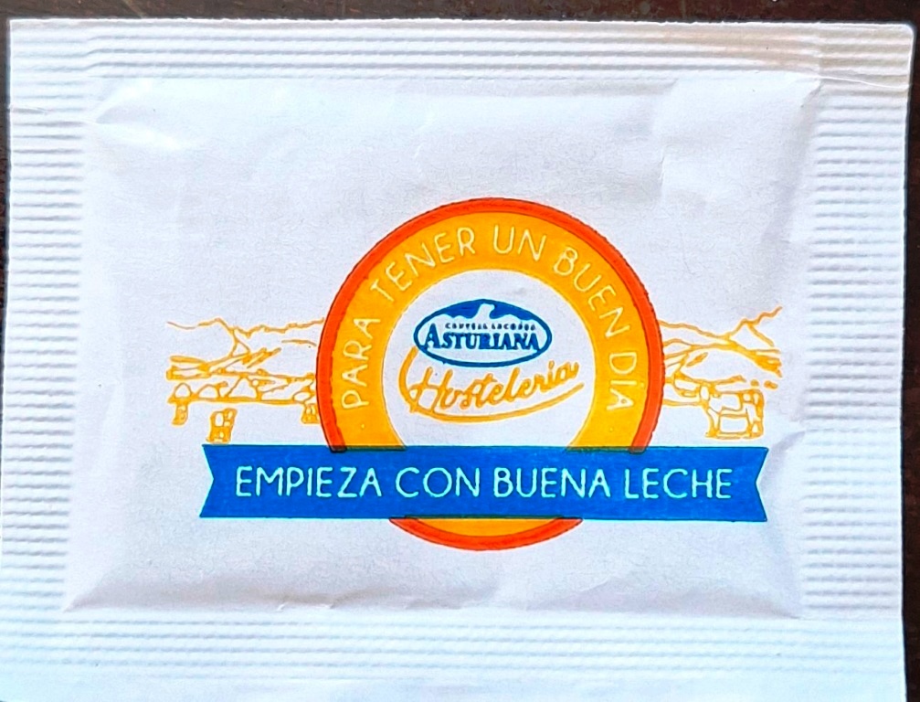 Sobres de edulcorantes de la marca de edulcorante CENTRAL LECHERA ASTURIANA