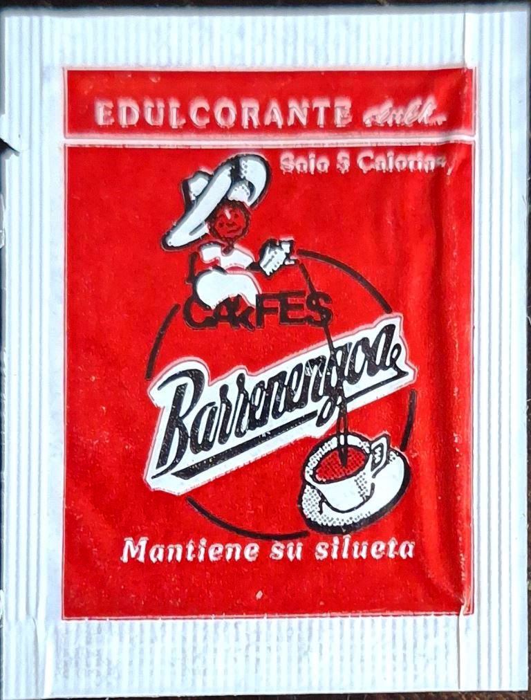Sobres de edulcorantes de la marca de café BARRENENGOA.
