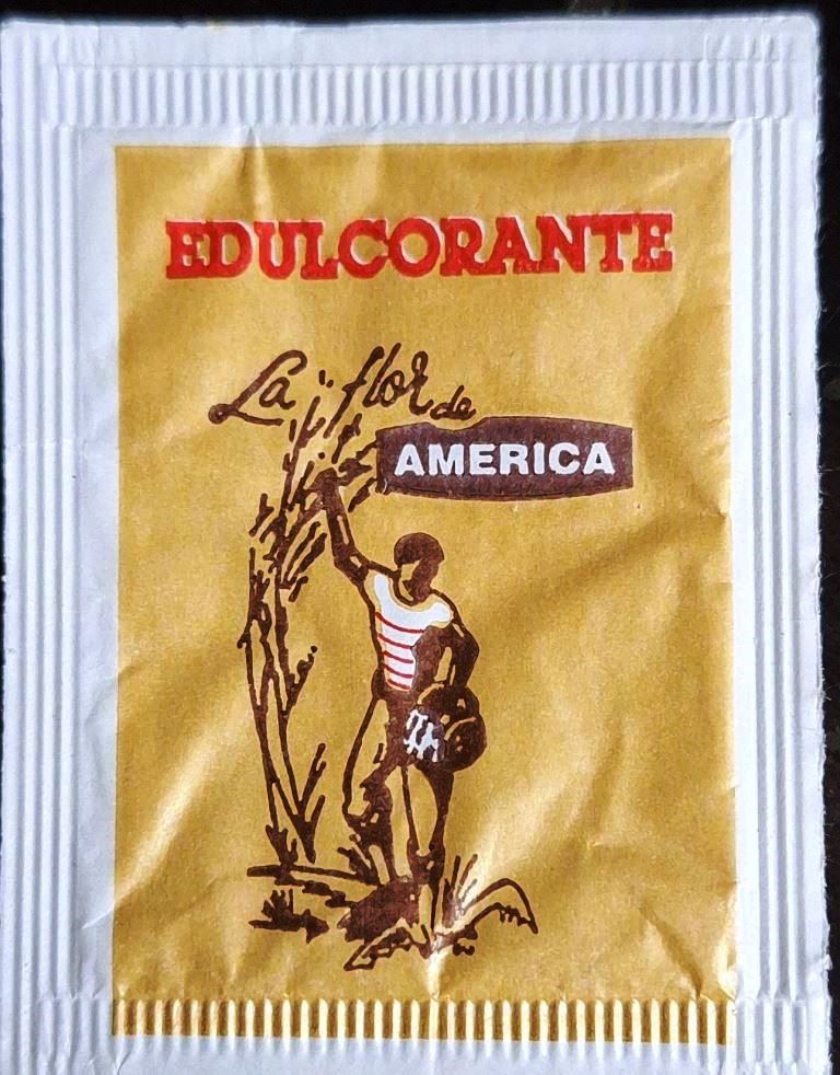 Sobres de edulcorantes de la marca de café LA FLOR DE AMÉRICA.