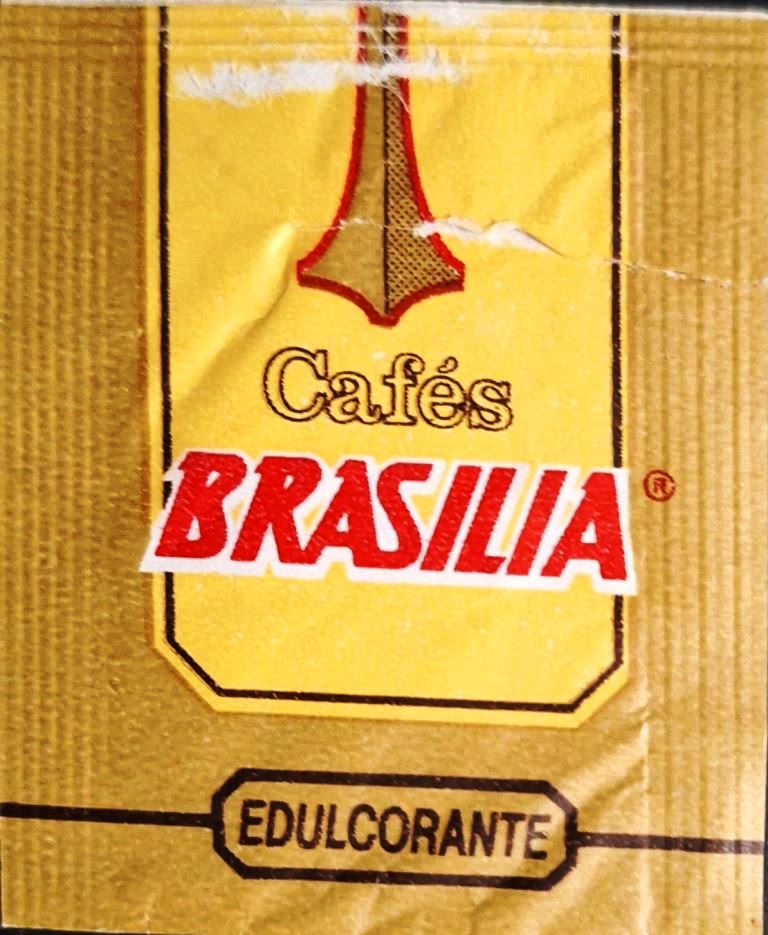 Sobres de edulcorantes de la marca de café BRASILIA.