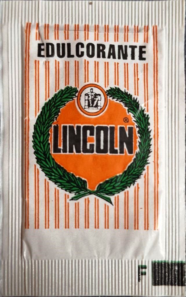 Sobres de edulcorantes de la marca de edulcorante LINCOLN.