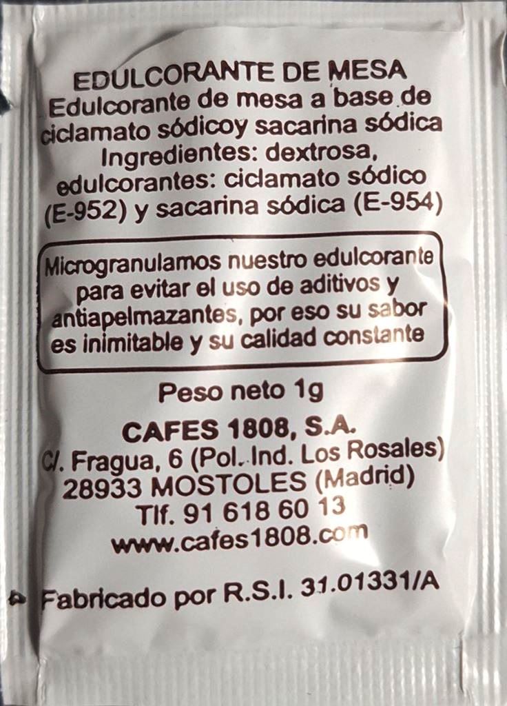 Sobres de edulcorantes de la marca de café 1808.