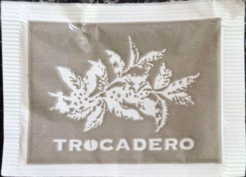 Sobres de edulcorantes de la marca de café TROCADERO