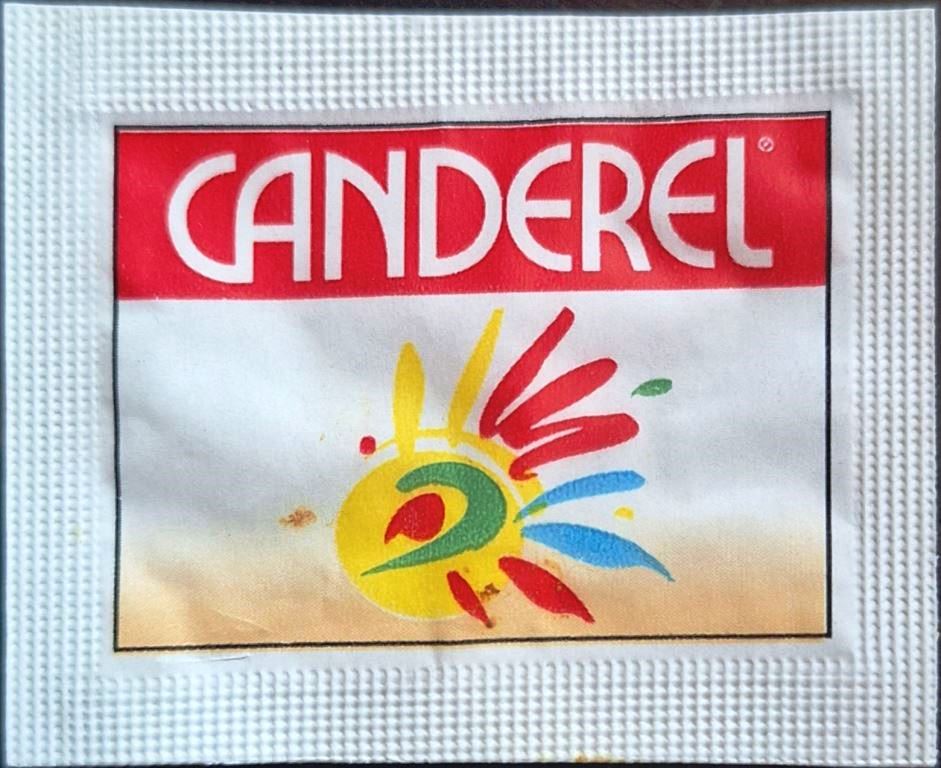 Sachets d'édulcorant de la marque d'édulcorant CANDEREL de France.