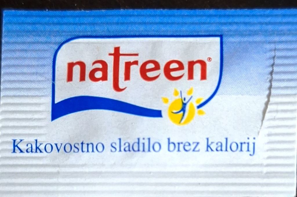 Moja lična kolekcija kesica zaslađivača brenda zaslađivača NATREEN iz Jugoslavije.